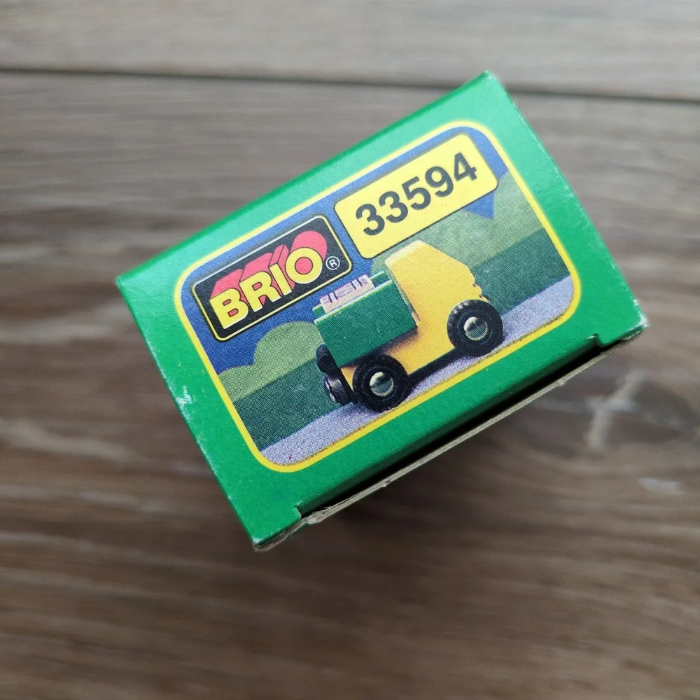 RARE Vtg 90s BRIO Dump Truck + Cargo Yellow Green Magnetic Train Toy 33594 NEW